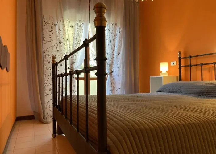 Modern In The Town Centre *